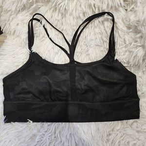 NWOT camo‎ sport bra